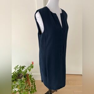 VINCE Sleeveless Deep V Neck Lined Dress Curved Hem Minimalist Day to Night Chic